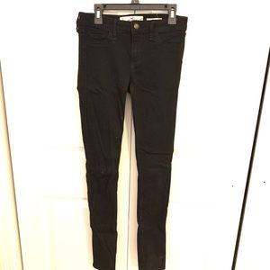 Black low rise super skinny Hollister jeans